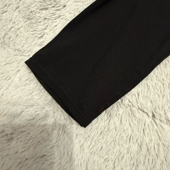 Tribal black blouse - Picture 4 of 5